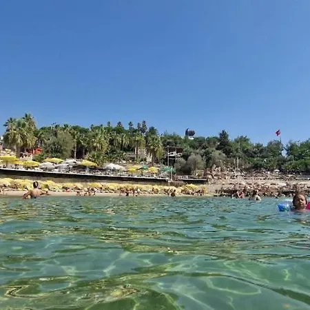 Дом отдыха Holiday In Кушадасы